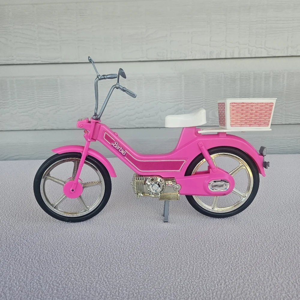 VTG Mattel Barbie Motor Bike Moped #4856 Pink 1983 Basket Mirrors